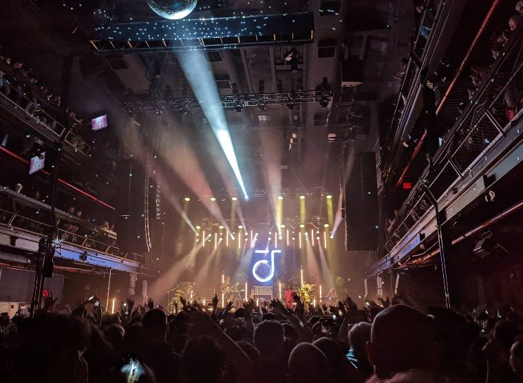 Terminal 5