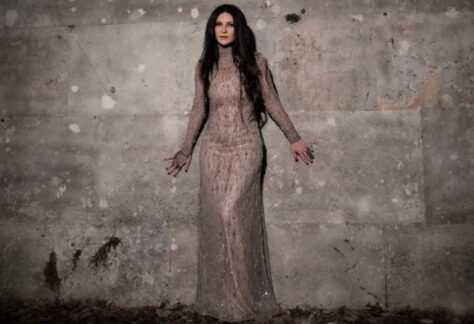 Laura Pausini- Billboard.