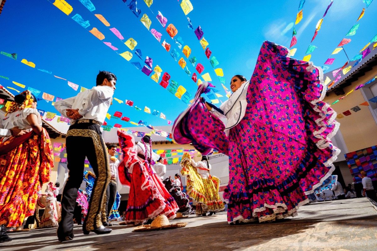 HISPANIC HERITAGE MONTH Secret Los Ángeles.