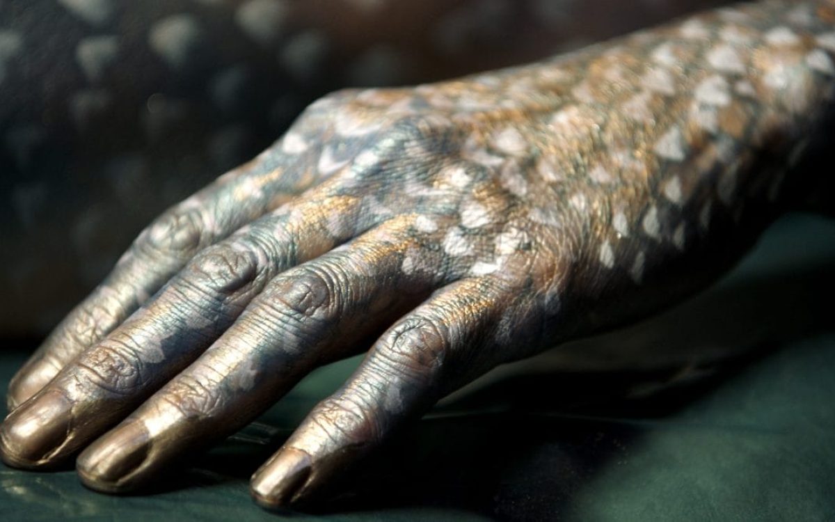 Fotograma de Carlos Motta y Tiamat Legion Medusa, "When I Leave This World" (2022) (cortesía del artista, P.P.O.W. Gallery New York y OCDChinatown, Nueva York)