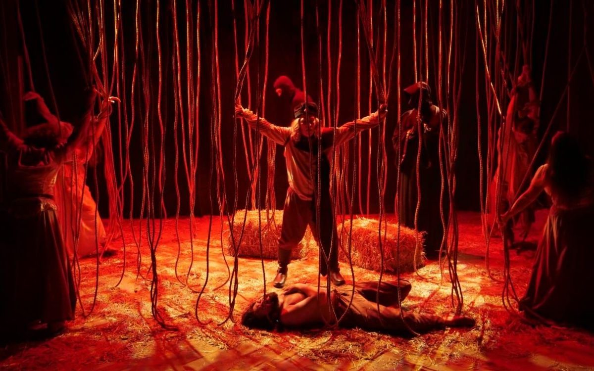 Fuente Ovejuna. Por Lope de Vega. Dirigida por Mariano de Paco Serrano. Teatro Círculo. Foto por Israel Franco Müller.