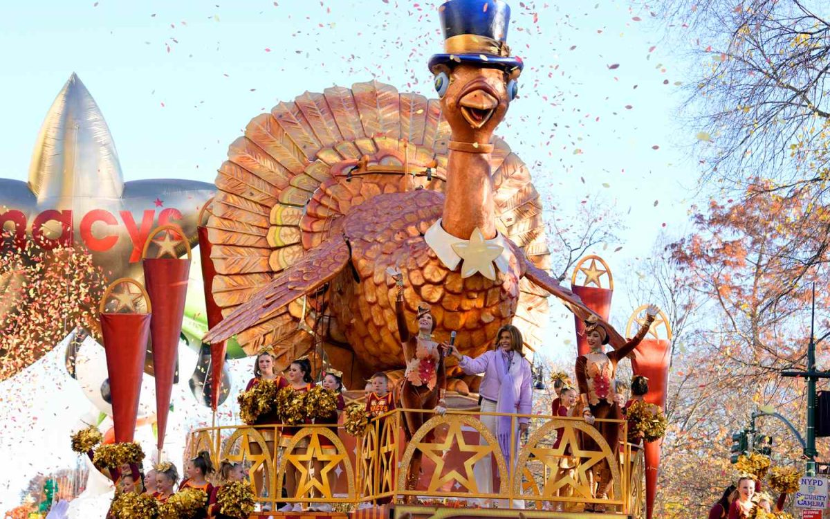 macys-thanksgiving-day-parade-111925-e7af06a5138f4847907889df19bf2231